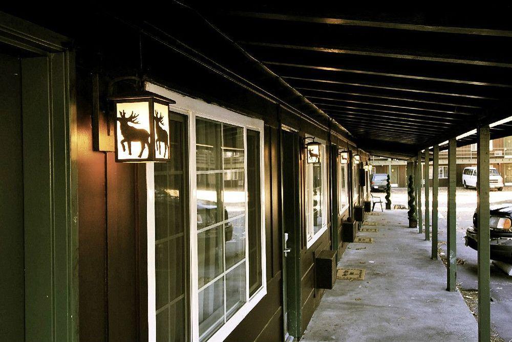 Shasta Inn Маунт-Шаста Екстер'єр фото