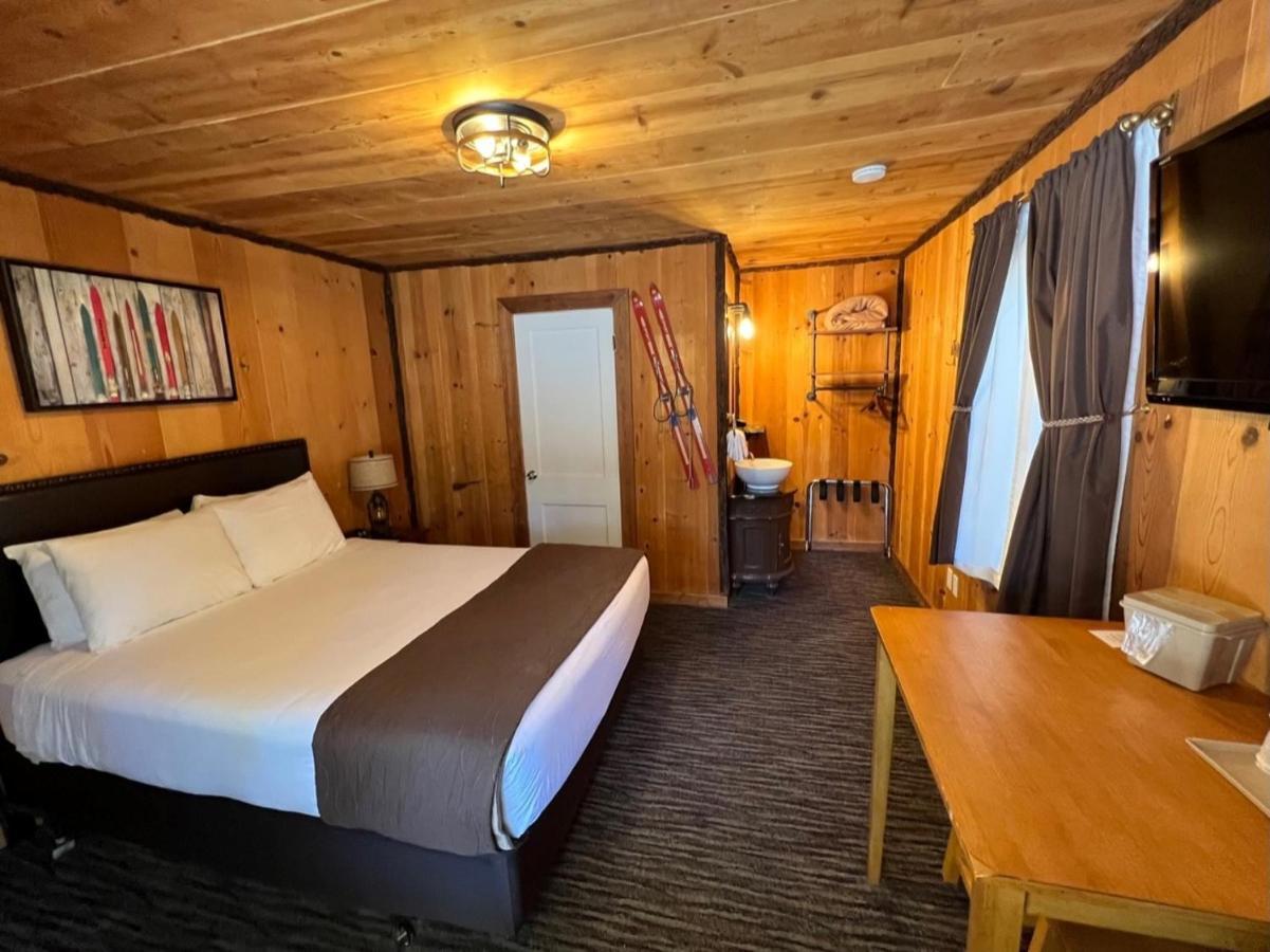 Shasta Inn Маунт-Шаста Екстер'єр фото