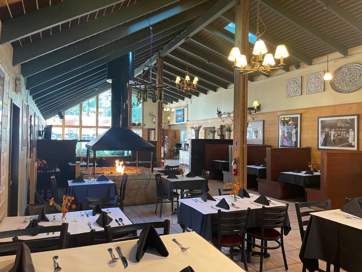 Shasta Inn Маунт-Шаста Екстер'єр фото