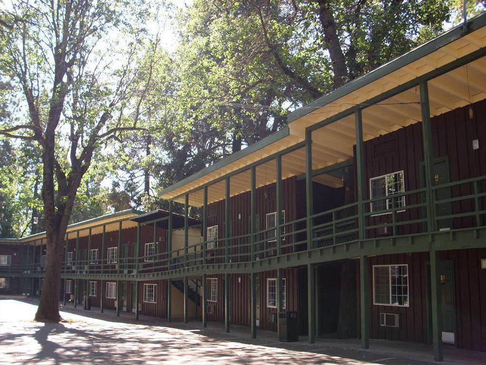 Shasta Inn Маунт-Шаста Екстер'єр фото